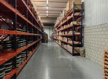 Bodega-Galpón · 1380m² · Alquiler Deposito de 1380 m² en Predio con Seguridad Villa Ballester San Martin
