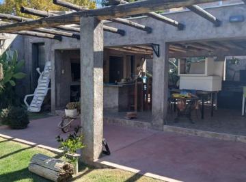 Casa · 353m² · 5 Ambientes · 1 Cochera · Greenwood Vende Departamentos