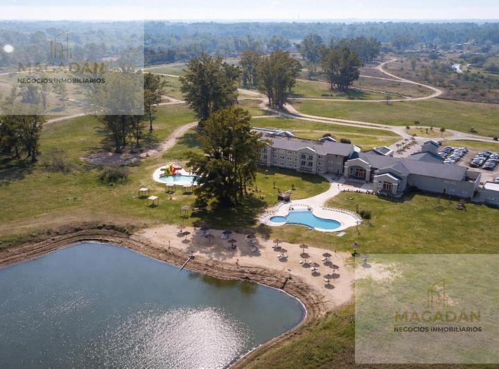 Terreno · 706m²