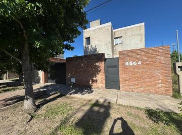 Casa · 150m² · 3 Ambientes · 1 Cochera · Casa en Venta en Parque Habitacional Ibarlucea