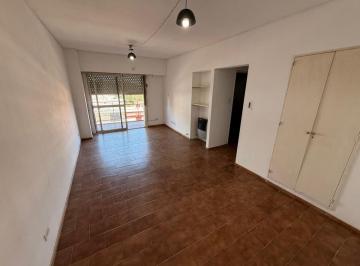 Departamento de 3 ambientes, Esteban Echeverría · Depto. de 3 Ambientes en El Centro de Monte Grande