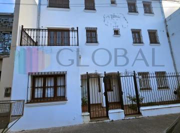 Oficina comercial · 200m² · Excepcional PH Para Oficinas