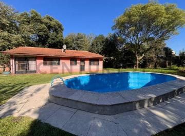Quinta vacacional · 137m² · 6 Ambientes · 4 Cocheras · Venta Quinta con Pileta y Parque Francisco Alvarez