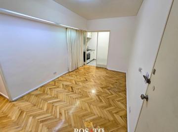 Departamento · 35m² · 2 Ambientes · Alquiler Departamento 2 Ambientes en 2° Piso Interno en Flores Sur