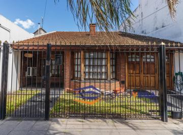 Casa · 170m² · 4 Ambientes · 1 Cochera · Casa en Venta en Haedo