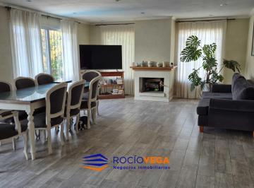 Casa · 188m² · 4 Ambientes · 2 Cocheras · Casa a La Venta en Tigre Centro
