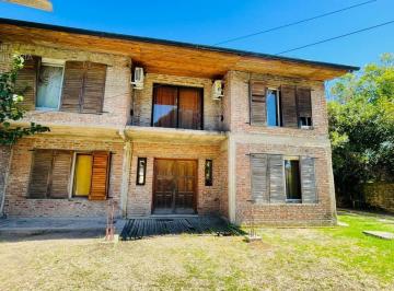 Casa · 250m² · 5 Ambientes · 2 Cocheras · Venta Casa 5 Amb con Lote 800 m, Parque Gran Potencial Castelar Sur