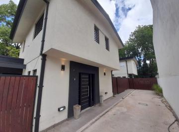Casa · 90m² · 3 Ambientes · 1 Cochera · Duplex