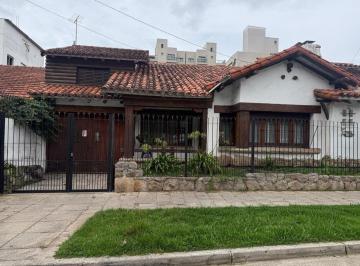 Casa · Oportunidad! Chalet en Venta Ideal Para Proyecto Edilicio