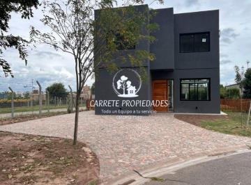 Casa de 6 ambientes, Pilar · Casa en Venta Moderna de 5 Dorm. y Pileta. Barrio San Ramón. Pilar