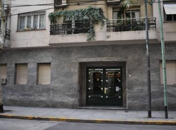Consultorio de 3 ambientes, Recoleta · Venta. Ideal Consultorio o Vivienda. Bajas Expensas. Pb Luminosa