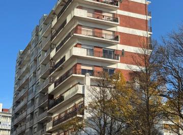 Departamento · 110m² · 4 Ambientes · Departamento en La Perla