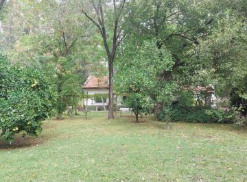 Casa de 3 ambientes, Ituzaingó · Parque Leloir /villa Udaondo - Chalet en Venta Para Reciclar