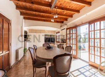 PH · 154m² · 4 Ambientes · Venta PH 4 Ambientes C/ Terraza y Parrilla - Parque Patricios