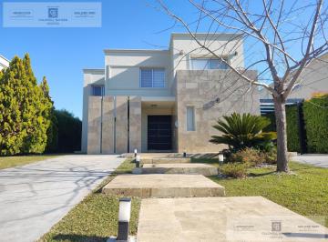 Casa · 267m² · 5 Ambientes · 3 Cocheras · Magnifica Casa de 2 Plantas con Pileta en ¨los Alisos¨, Nordelta.