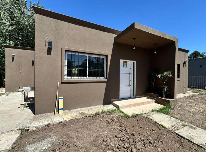 Casa · 160m² · 4 Ambientes · 1 Cochera