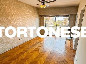 Departamento · 55m² · 3 Ambientes · Departamento en Alquiler Piso Alto - Av Mitre 1189
