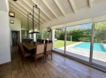 Casa · 300m² · 6 Ambientes · 2 Cocheras · Nueva Casa Venta - un Lote Central - Super Moderna - Miraflores Country Club