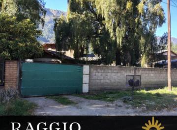 Casa · 166m² · 6 Ambientes · 1 Cochera · Complejo de Departamentos Céntricos en Lago Puelo (Fc - 232)