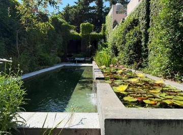 ARI-ARI-2933_2 · Unica Casa de Diseño con Jardín