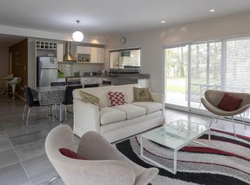 Casa · 127m² · 4 Ambientes · 2 Cocheras · Venta Casa 4 Ambientes en Malibu Canning