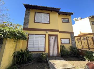 Casa · 65m² · 3 Ambientes · 1 Cochera · Duplex en Venta en Costa Azul
