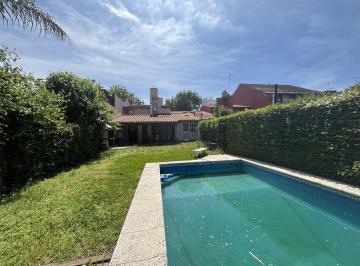 Casa · 180m² · 7 Ambientes · Casa en Venta de 3 Dorm. en La Horqueta