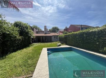 Casa · 180m² · 7 Ambientes · Casa en Venta de 3 Dorm. en La Horqueta