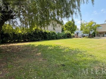 Terreno · 418m² · Lote de 418 m² en Venta en El Hornero