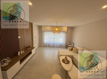 Casa · 160m² · 4 Ambientes · 1 Cochera · Venta 4 Ambientes con Garaje Reciclado y Amueblado Completo