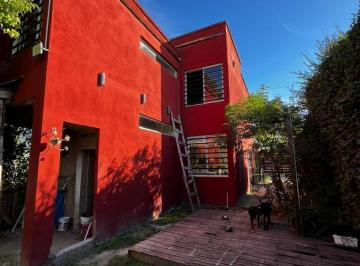 Casa · 150m² · 3 Ambientes · Casa en Villa Parque Sicardi - 13 666y667