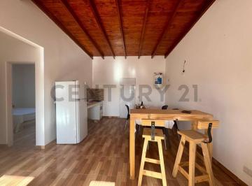 Departamento · 54m² · 3 Ambientes · 1 Cochera · Departamento en Alquiler 2 Dorm. a 1 Cuadra del Mar Las Toninas