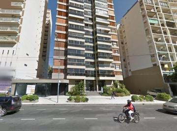 Departamento · 250m² · 6 Ambientes · Departamento en Alquiler en Vicente López, G. B. a. Zona Norte, Argentina