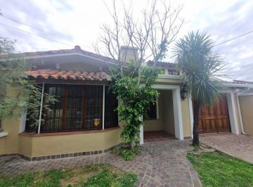 Casa de 3 ambientes, Córdoba · Venta Casa - 2 Dorm. 2 Baños. Cochera y Patio - Granja de Funes a m Av Rafael Nuñez