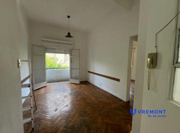 Departamento · 37m² · 2 Ambientes · Alquiler de Departamento 2 Ambientes con Balcón en El Barrio de Congreso! Expensas Incluídas