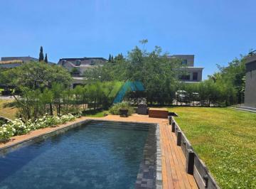 Casa · 516m² · 8 Ambientes · 2 Cocheras · Casa en Venta en Cabos del Lago, Nordelta, Tigre