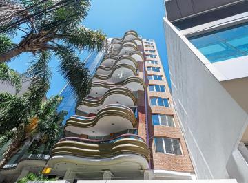 Departamento · 110m² · 4 Ambientes · 1 Cochera · Semipiso de Categoría en Ramos Mejía - Apto Crédito