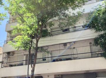 Local comercial · 50m² · 1 Ambiente · Local en Venta en Once