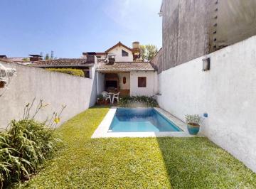 Casa · 126m² · 4 Ambientes · 1 Cochera · Casa en Venta de 4 Ambientes en Martinez con Pileta y Playroom