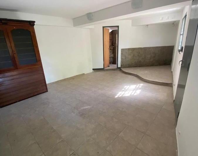 Local comercial · 80m² · 1 Cochera