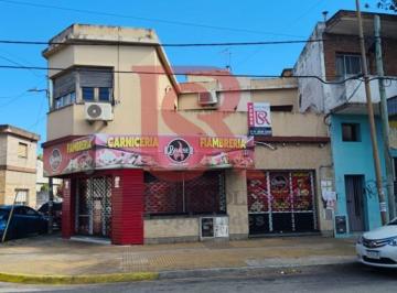 PH · 90m² · 5 Ambientes · 1 Cochera · Lp - Venta PH Multiambiental en Primer Piso en Bernal