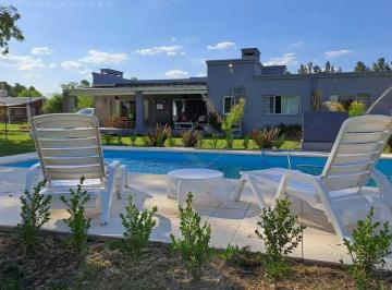 Casa · 100m² · 4 Ambientes · 2 Cocheras · Venta Casa Moderna 4 Amb en Barrio Parque Sakura III, Exaltación de La Cruz