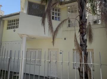 Casa · 310m² · 9 Ambientes · 2 Cocheras · Ocaña 319