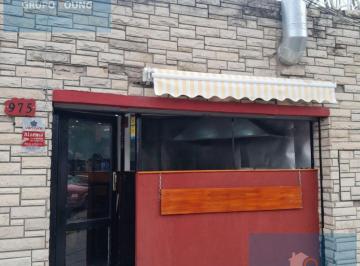 Local comercial · 40m² · Alquiler Local Sobre Av Los Quiles y Montevideo - Apto Todo Destino.