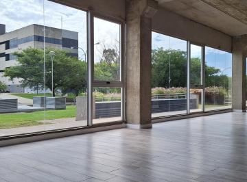 Oficina comercial · 285m² · 3 Ambientes · Oficina Planta Baja de 285 m² con Porton Independiente en Alquiler Parque Empresarial Aeropuerto