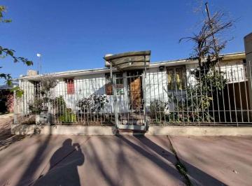 Casa de 6 ambientes, Presidente Sarmiento · Casa en Venta C/ Cochera en Presidente Sarmiento