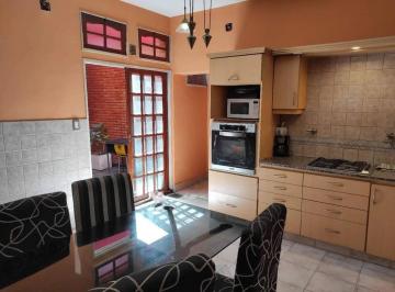 PH · 130m² · 3 Ambientes · Venta PH 3 Ambientes en Flores con Patio Terraza y Quincho