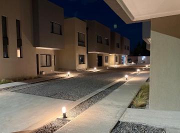 Departamento de 2 ambientes, Neuquén · Venta de Departamento de 2 Dorm. en Planta Baja, con Cochera y Patio