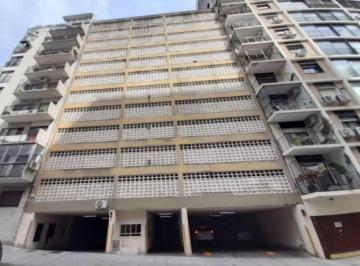 Garage , Recoleta · Cochera en Venta en Recoleta – Guido y Azcuénaga.