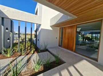 Casa · 270m² · 7 Ambientes · 2 Cocheras · Vida Barrio Privado Venta Casa Tres Dorm. y Escritorio a Estrenar Entrega Agosto 2026